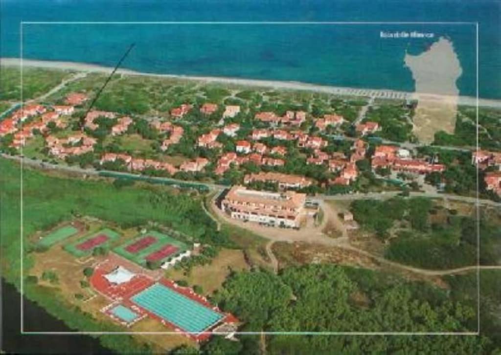 Maison de vacances dans un village de vacances à100 m. de la plage Badesi Esterno foto